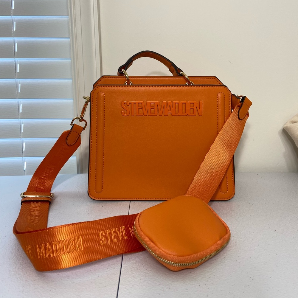 NEVER USED Steve Madden women’s Bevelyn bright orange convertible crossbody bag